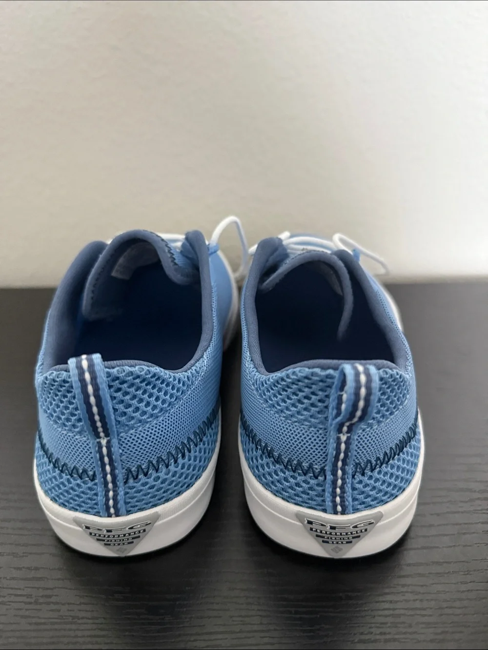 Columbia Men's Light Blue Mesh Lace-Up Sneakers
